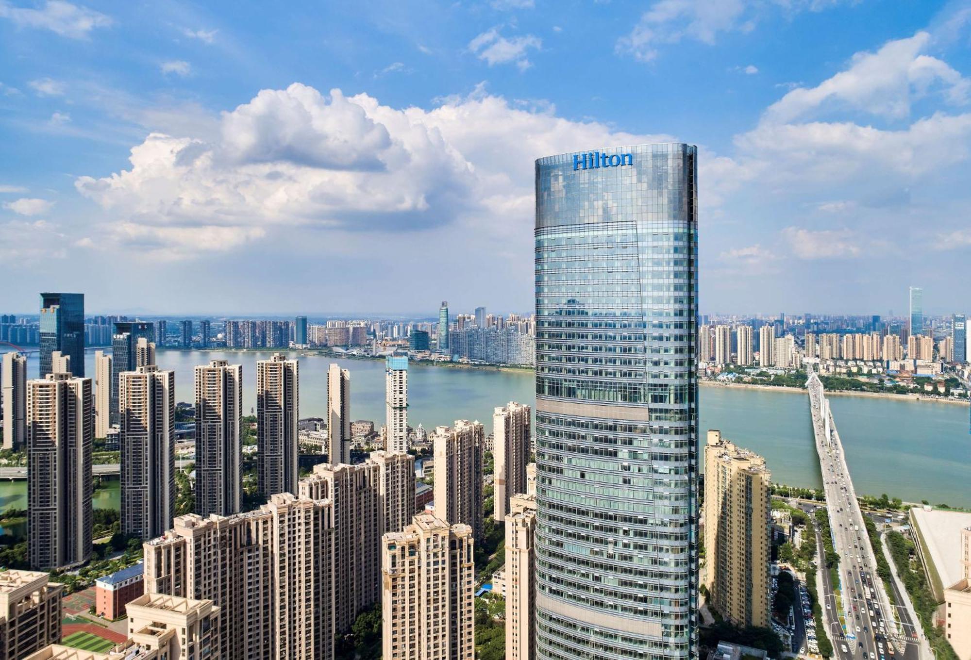 Hilton Changsha Riverside Екстер'єр фото